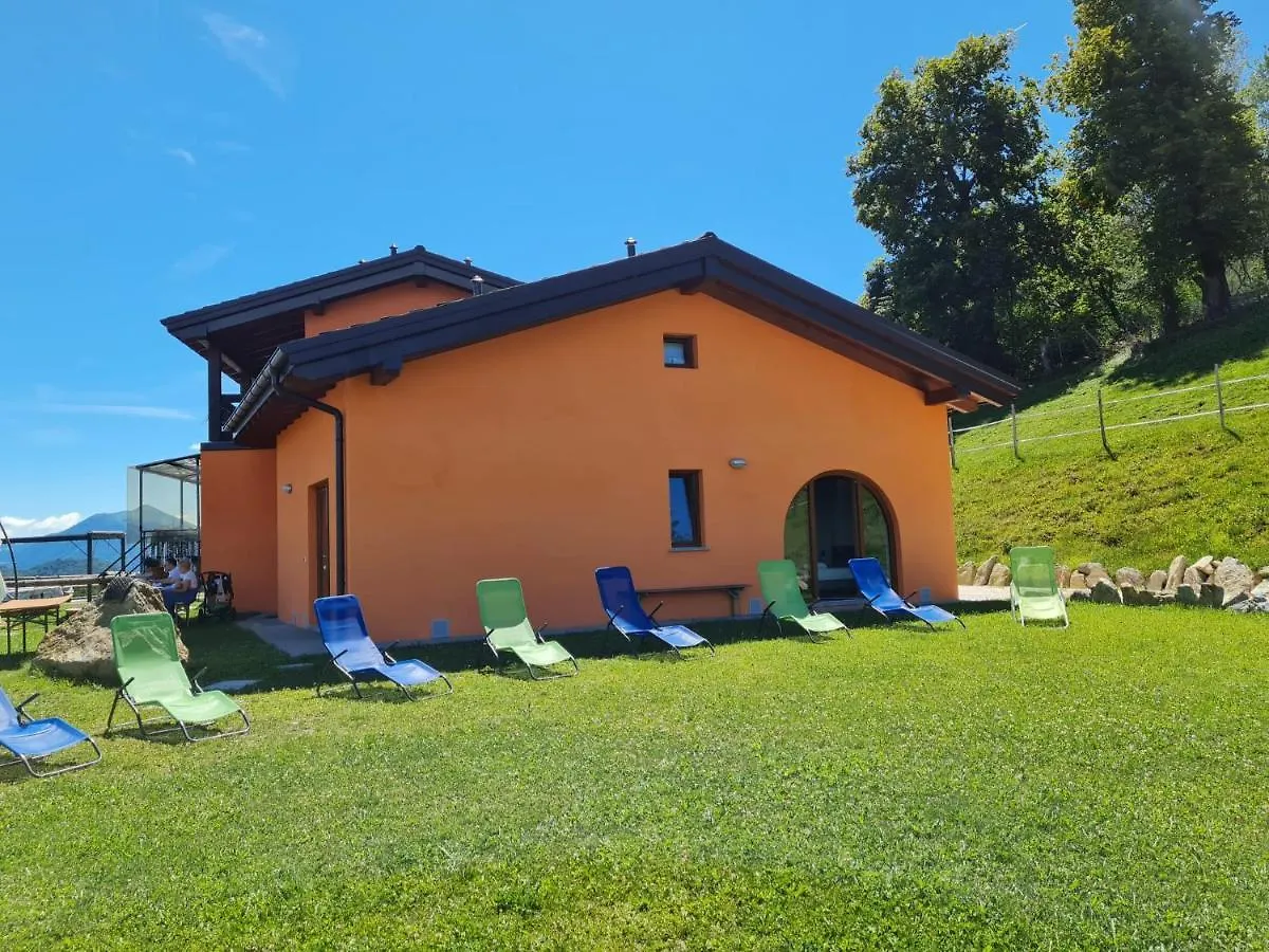 Farm stay Agriturismo Baita Bave Pellio Inferiore