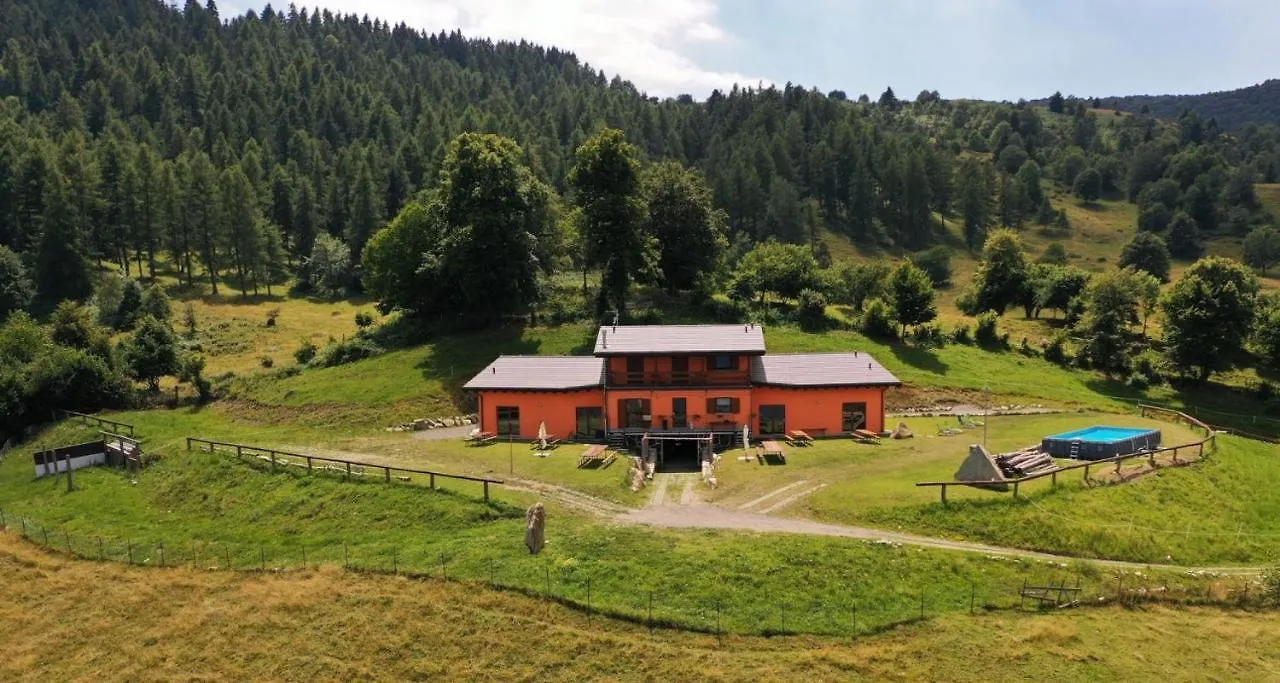 Farm stay Agriturismo Baita Bave Pellio Inferiore Italy